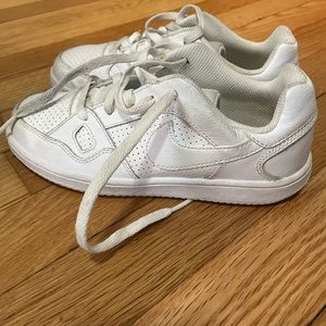 Nike Court Vision (Air Force1 look-alike) Size 1.5 kids